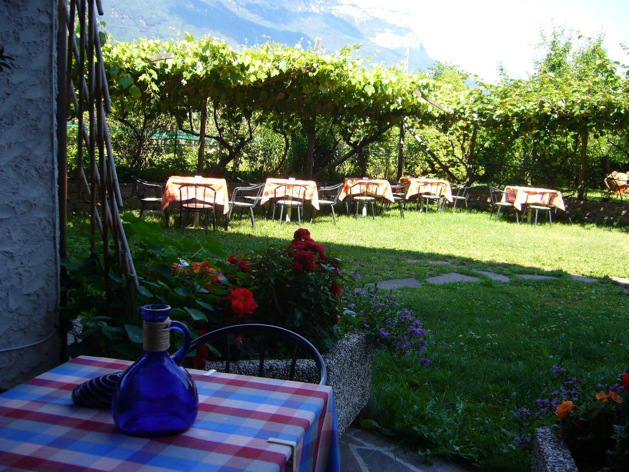 Hotel Gasthof Wastl Eppan an der Weinstraße Buitenkant foto